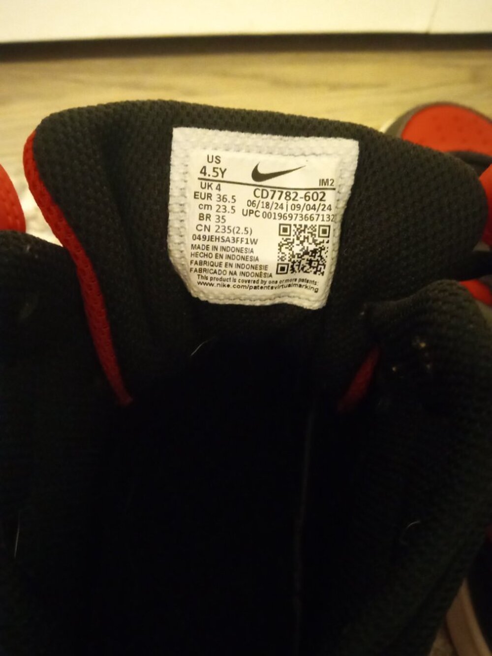 Boy's Nike Court Borough Mid Sneaker - Picture 3 of 5
